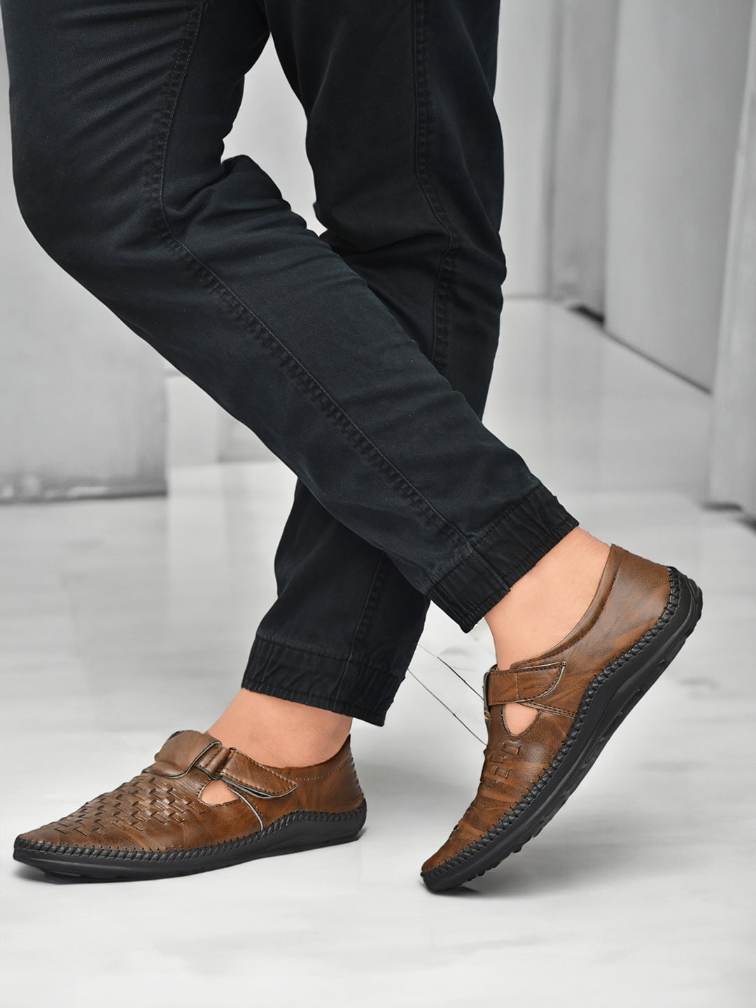 Classic Roman Sandals for Men - 4009